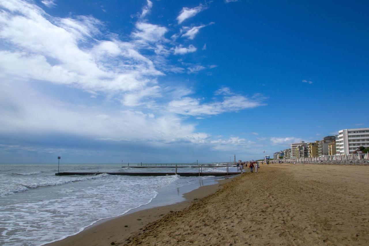 Hotel Helios Lido di Jesolo Eksteriør bilde