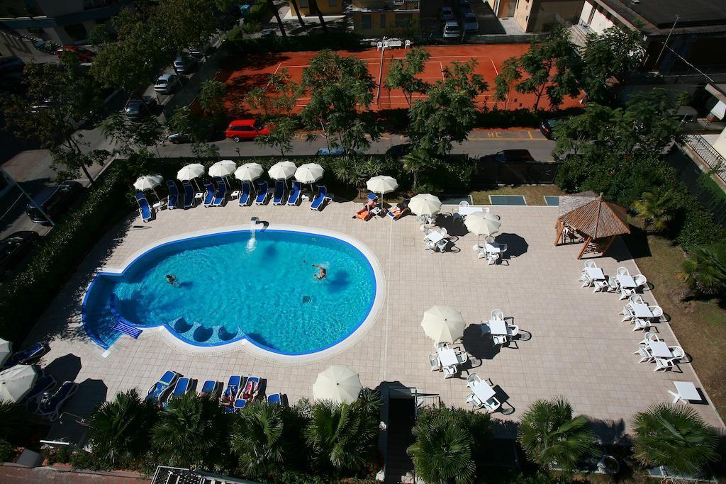 Hotel Helios Lido di Jesolo Eksteriør bilde