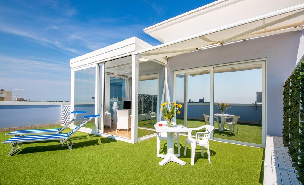 Hotel Helios Lido di Jesolo Eksteriør bilde