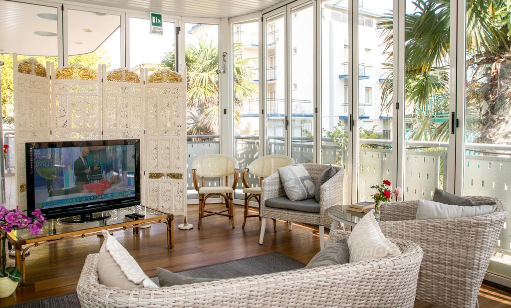 Hotel Helios Lido di Jesolo Eksteriør bilde