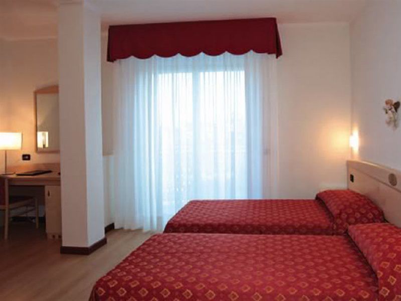 Hotel Helios Lido di Jesolo Eksteriør bilde
